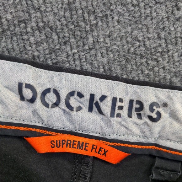 Dockers Mens Supreme Flex Ultimate Chino Shorts Black Size 44 Cotton Blend - Picture 12 of 14
